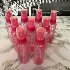Mini spray bottles